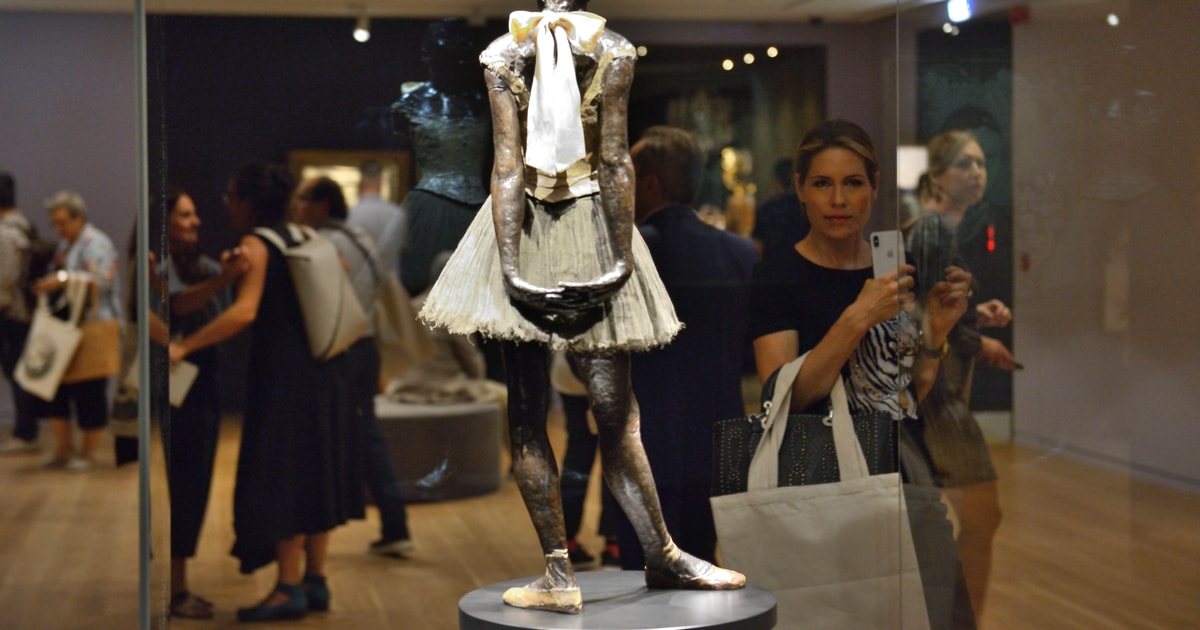 Athens: Goulandris Foundation Ticket with Athens City Tour